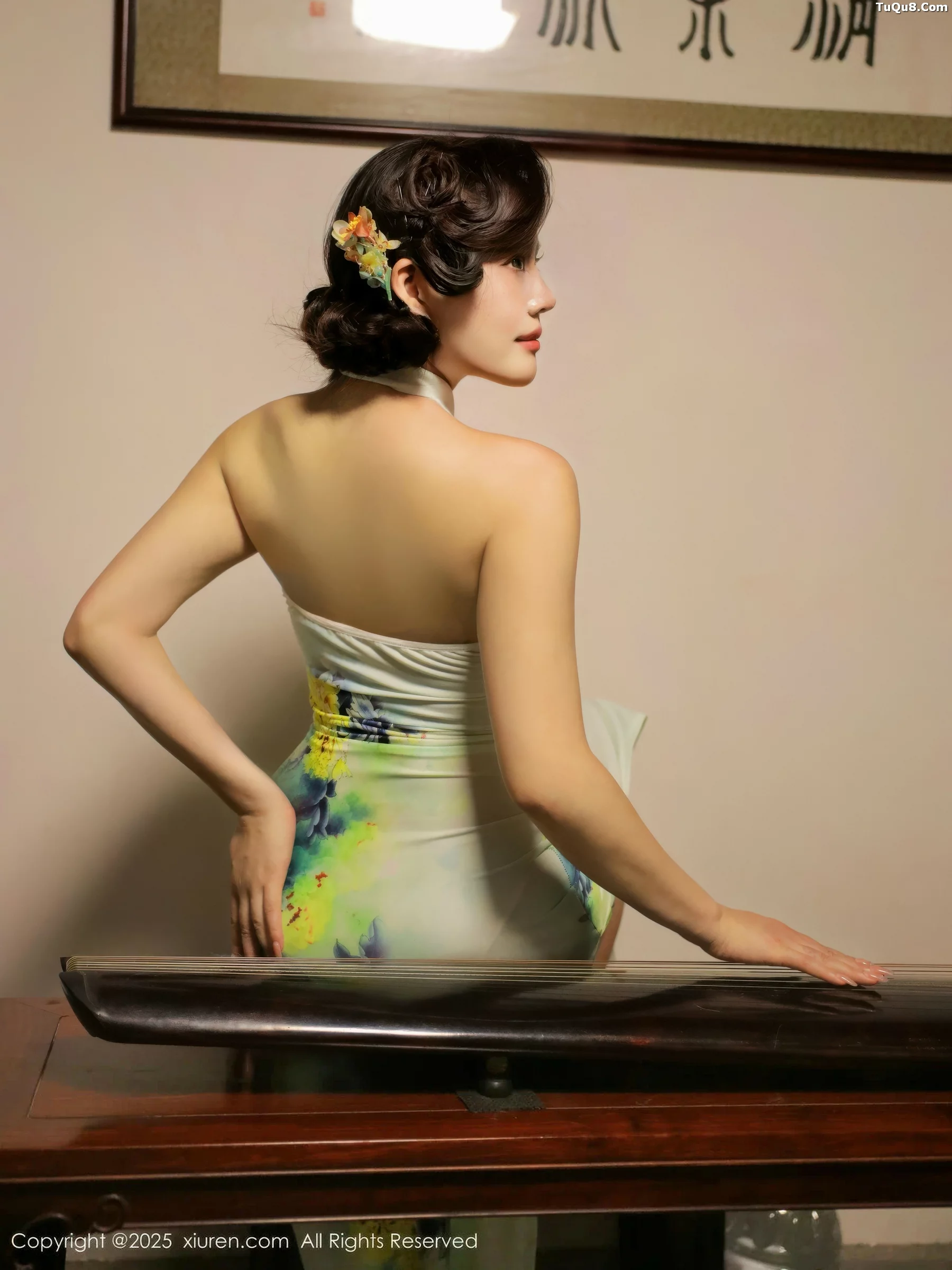 秀人集.com_[XiuRen秀人网]No.10749_新人模特莉莉安娜o性感绿色旗袍配超薄肉丝秀丰满身材诱惑写真73P