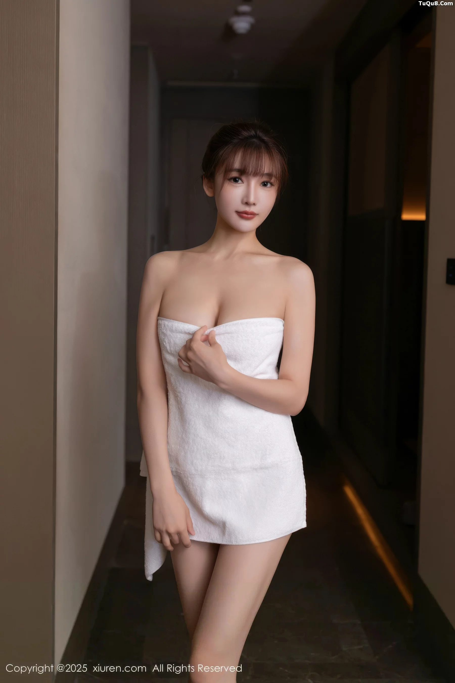 秀人集.com_[XiuRen秀人网]No.10757_模特陆萱萱性感浅色长裙露白色内衣配白丝袜秀柔美身姿诱惑写真73P