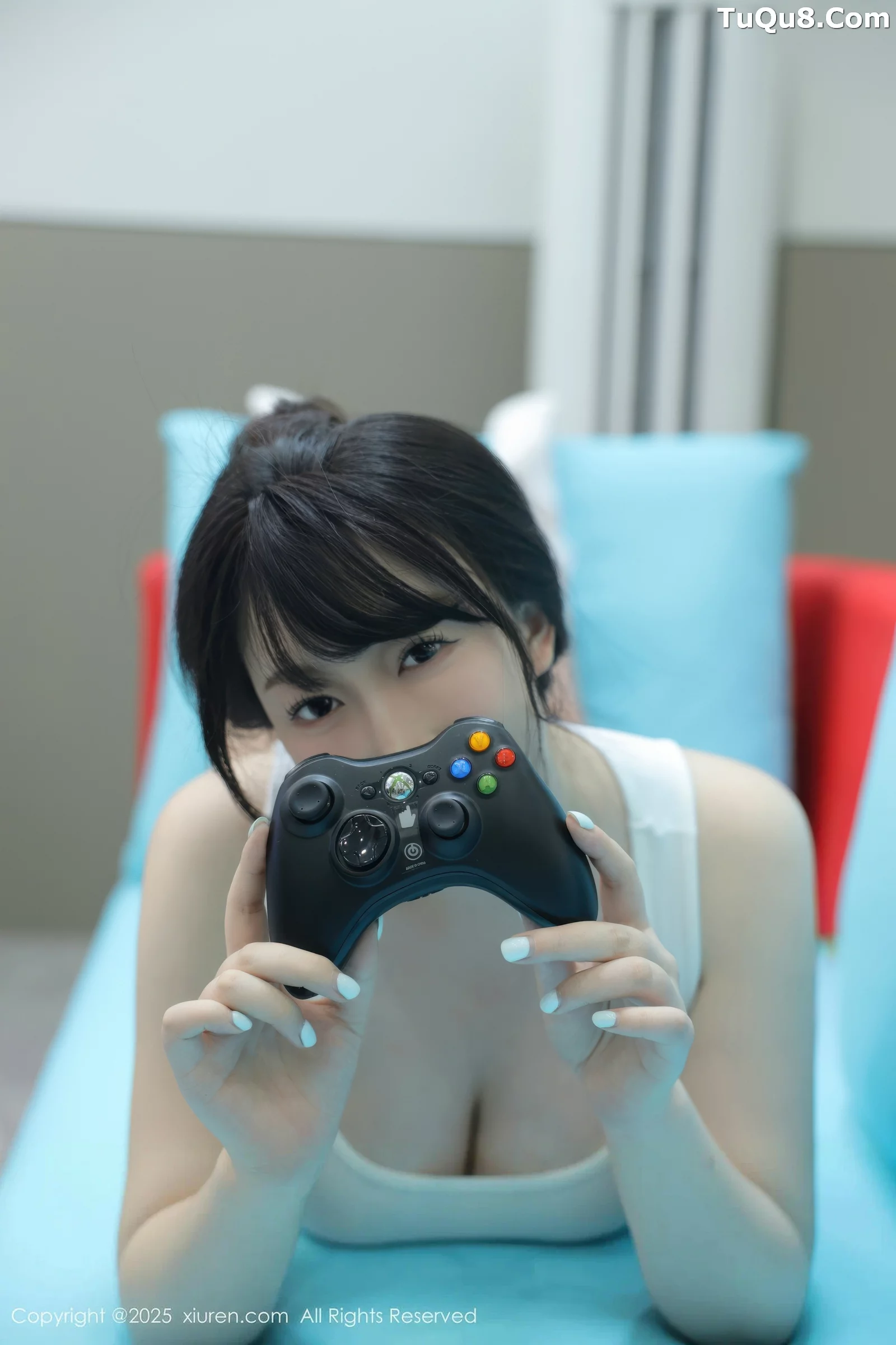 秀人集.com_[XiuRen秀人网]No.10676_模特李沁恩lrene性感白色居家上衣配灰色内衣秀丰腴身材诱惑写真70P