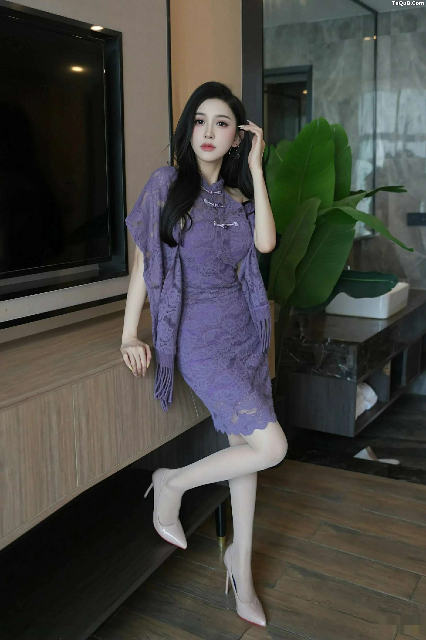 秀人集.com_[XiuRen秀人网]No.10801_模特小阿娇Gill性感紫色连衣长裙配白色丝袜秀完美身材诱惑写真70P