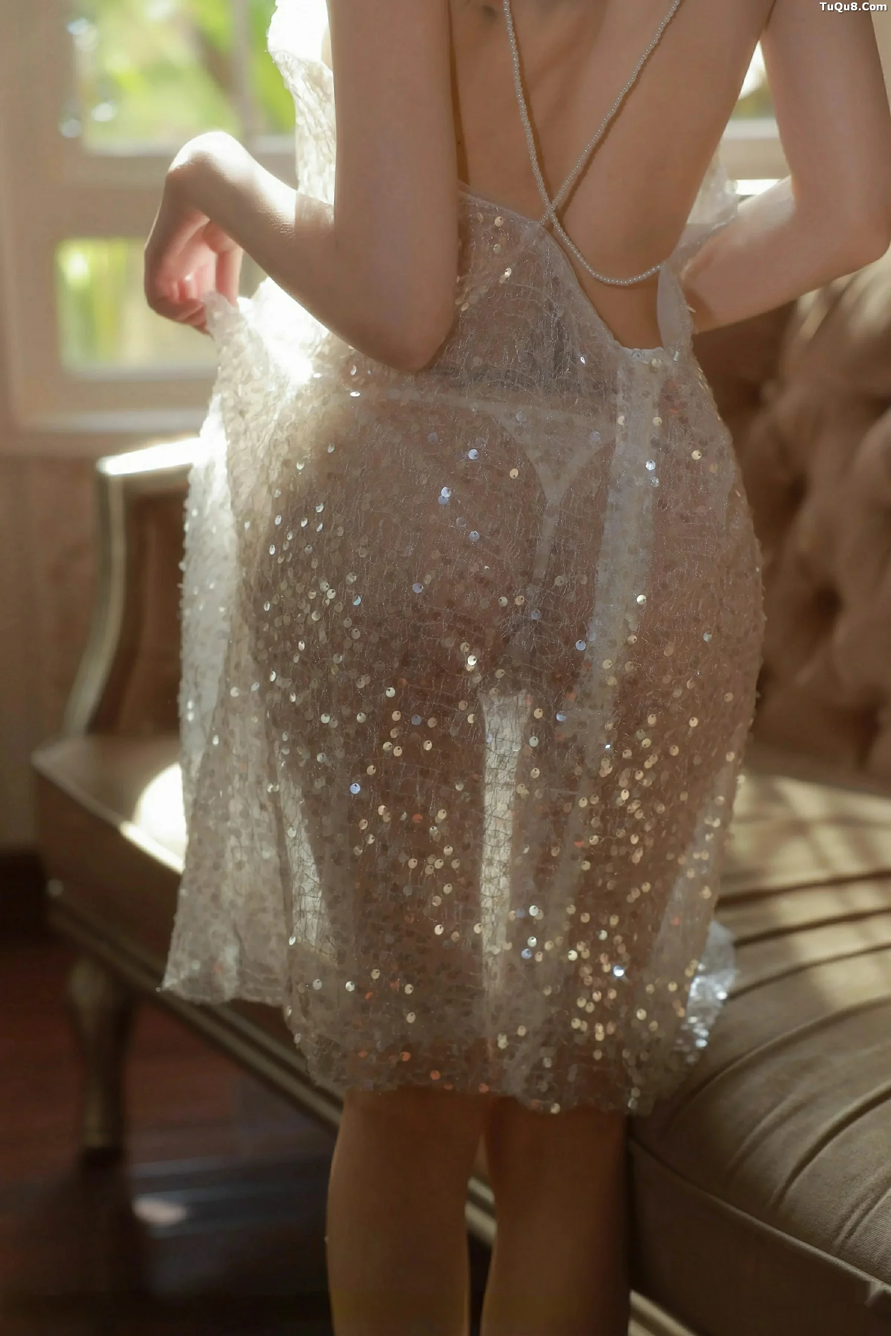 秀人集.com_[XiuRen秀人网]No.10799_模特佘贝拉Bella性感连衣长裙露白色情趣内衣秀完美身材诱惑写真73P