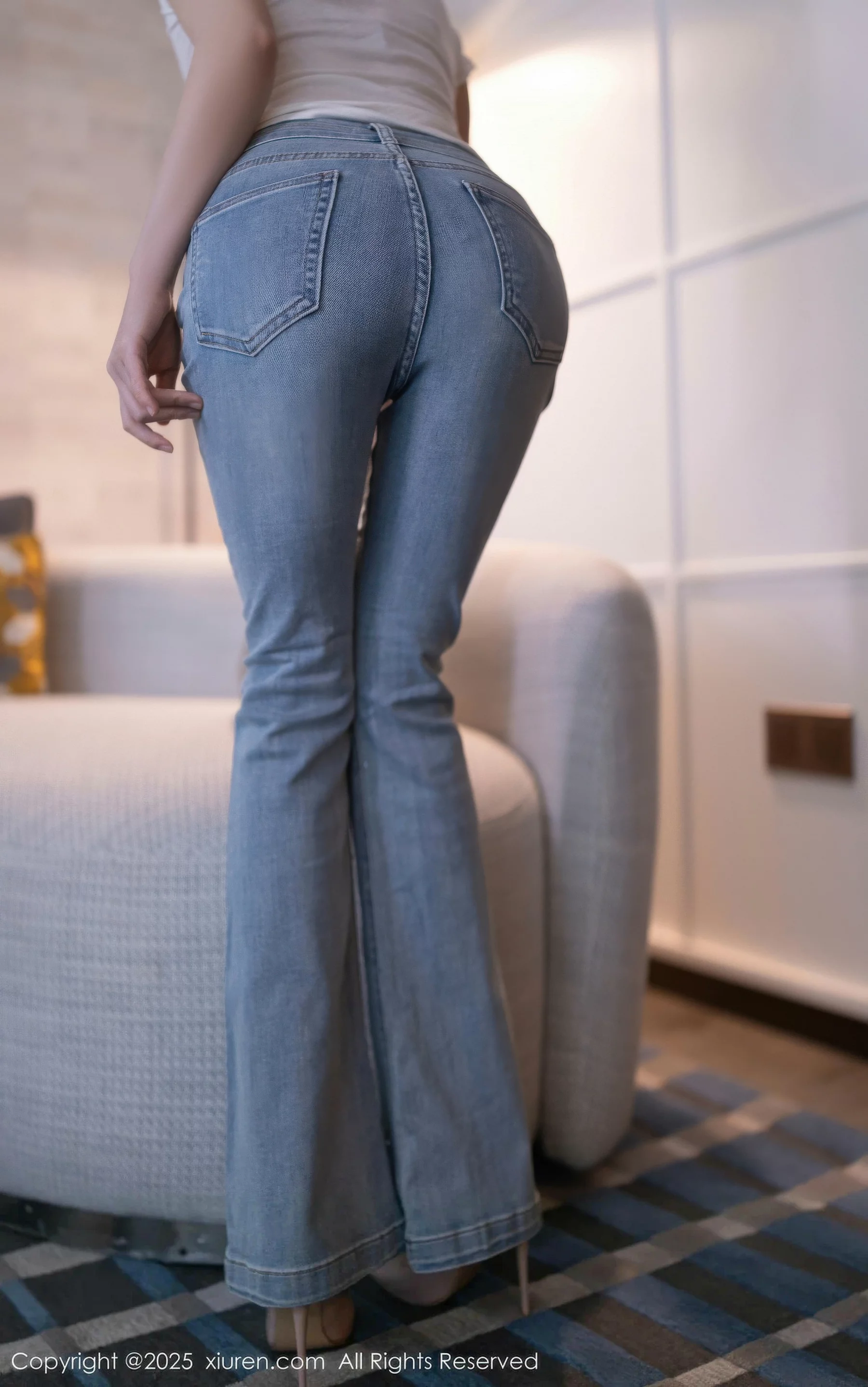 秀人集.com_[XiuRen秀人网]No.10858_模特鱼子酱Fish性感暖灰蕾丝内衣配超薄肉丝秀曼妙身材诱惑写真76P