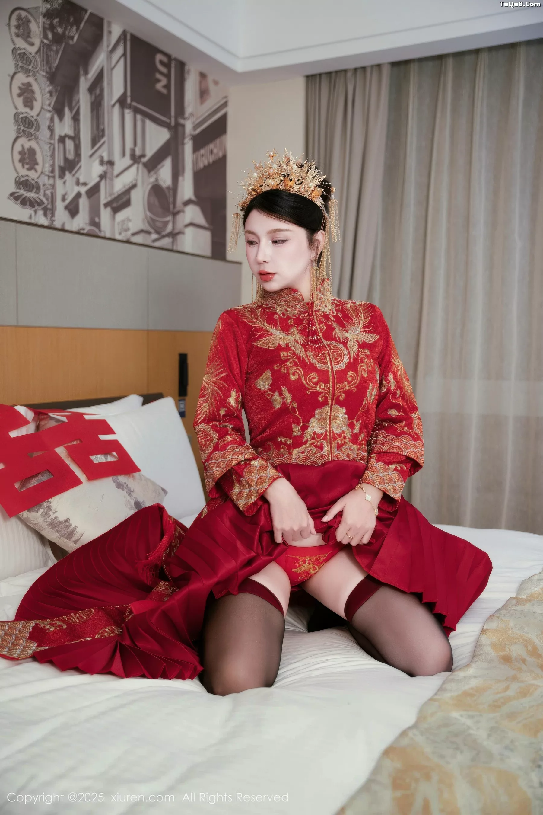 秀人集.com_[XiuRen秀人网]No.10865_模特小蛮妖Yummy性感红色新娘服配超薄黑丝秀完美身材诱惑写真66P