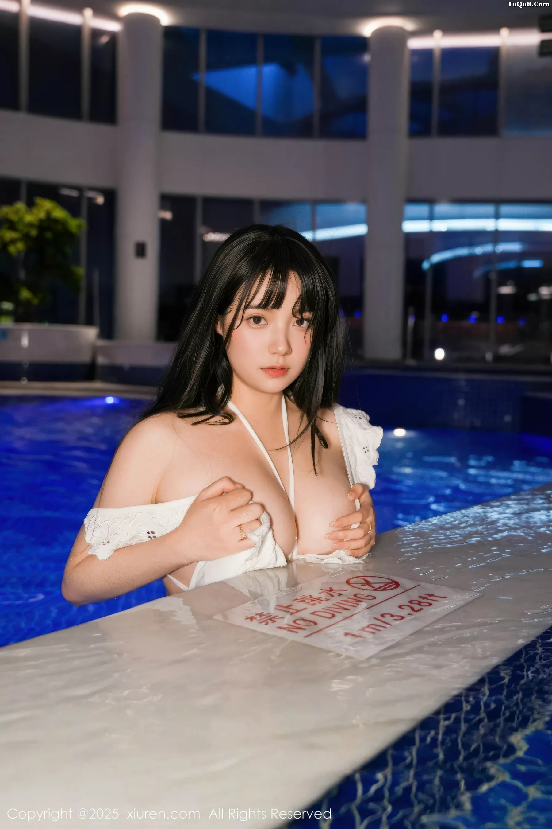 秀人集.com_[XiuRen秀人网]No.10959_模特软情泳池场景性感白色比基尼秀完美身材迷人诱惑写真71P