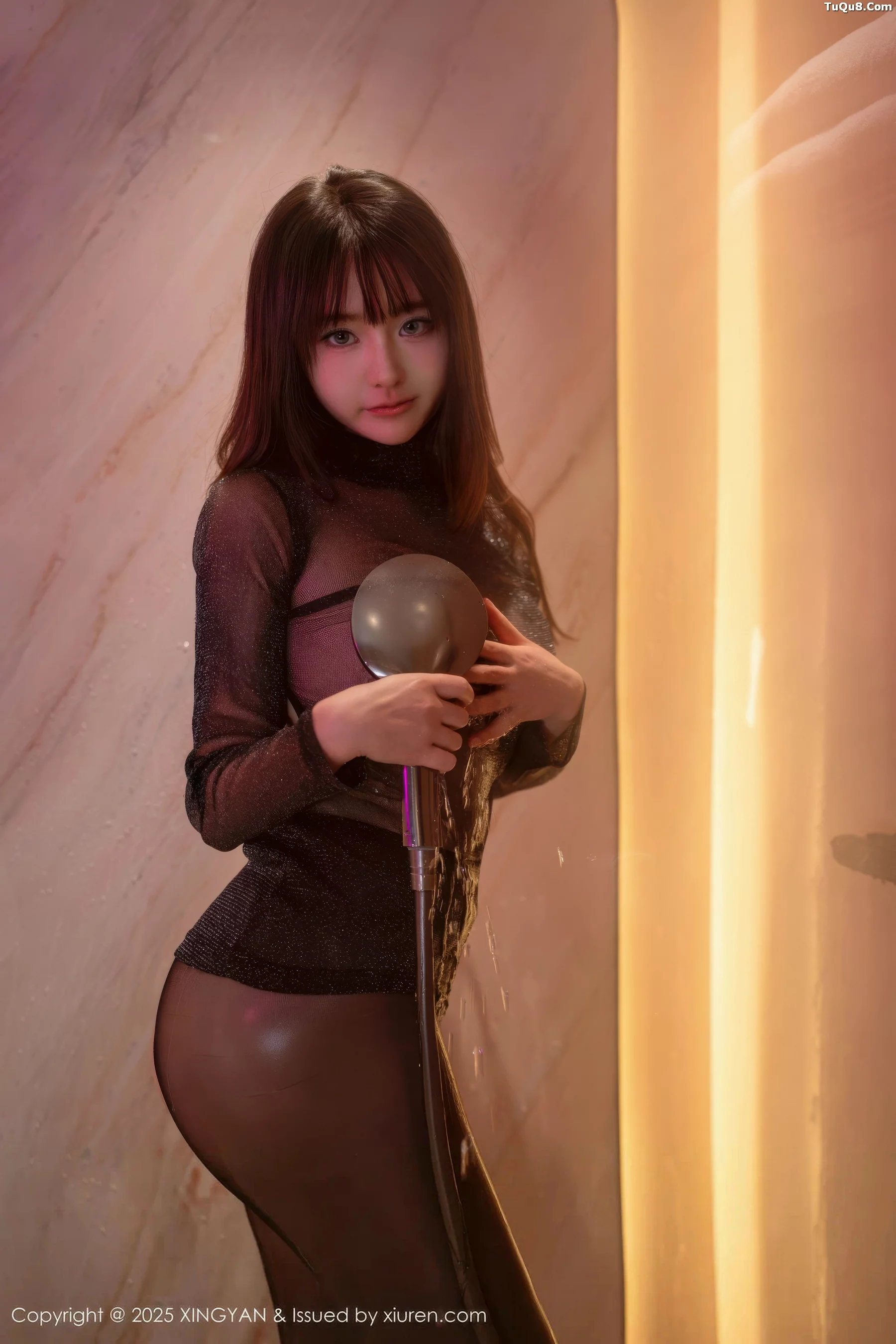 秀人集.com_[XINGYAN星颜社]VOL.424_模特沈南汐RuRu粉色连衣短裙+黑色薄纱服饰秀美腿诱惑写真71P