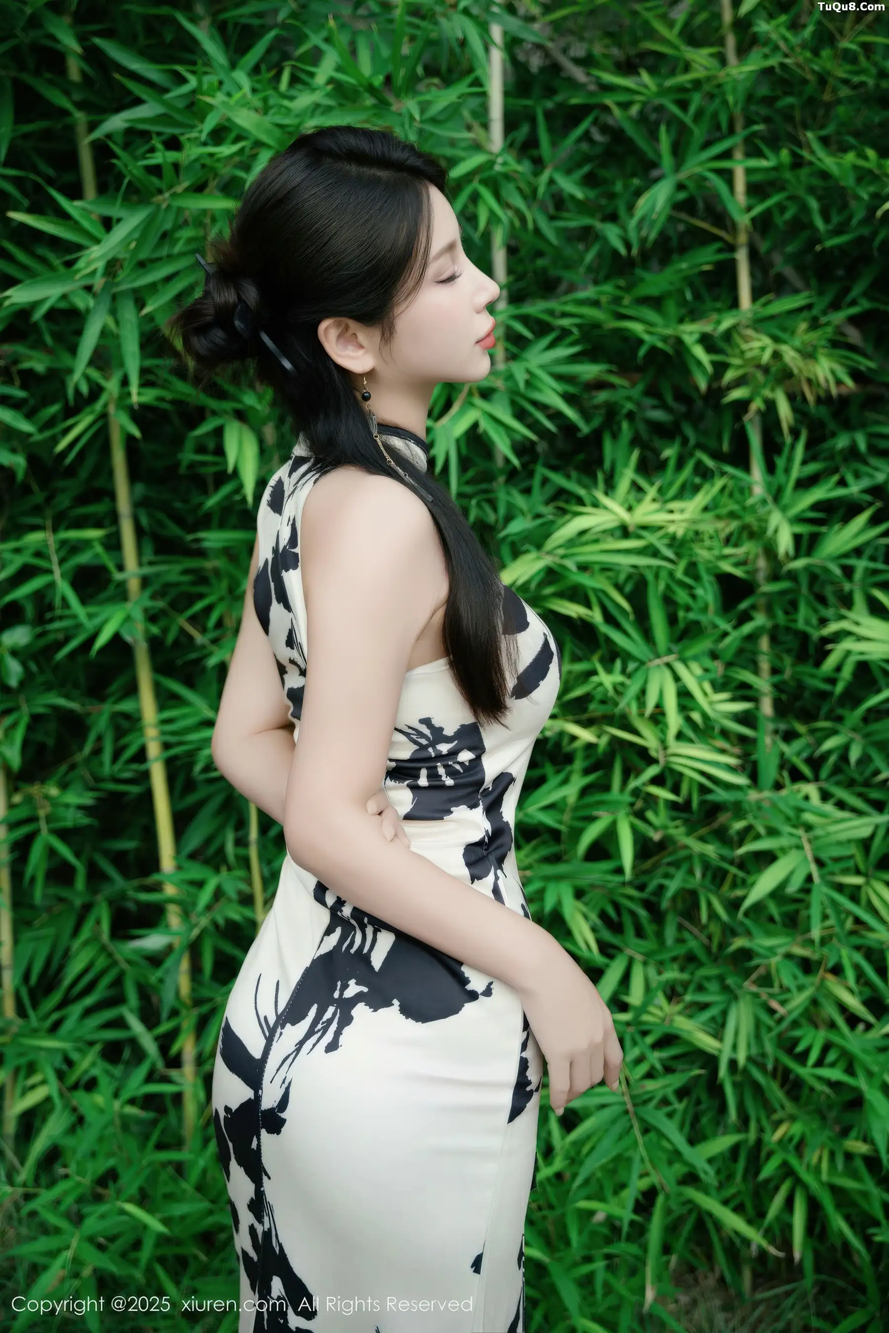 秀人集.com_[XiuRen秀人网]No.10989_模特小蛮妖Yummy性感白色旗袍露白色内衣秀完美身材诱惑写真70P