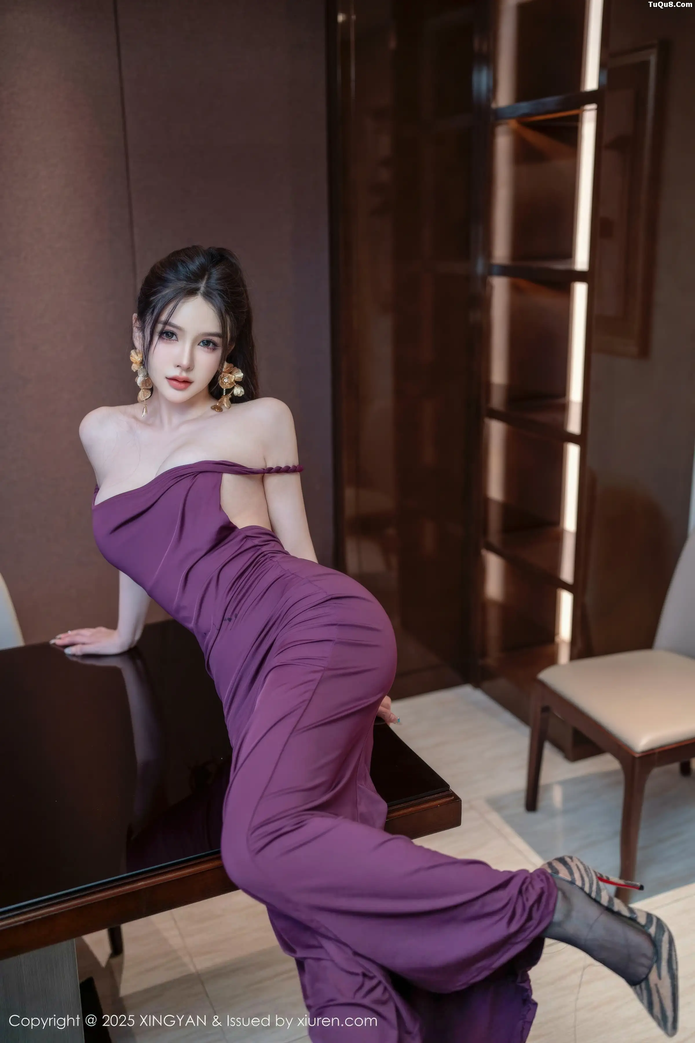 秀人集.com_[XINGYAN星颜社]VOL.436_女神李丽莎性感紫色连衣裙配黑丝吊袜秀完美身材撩人诱惑写真75P