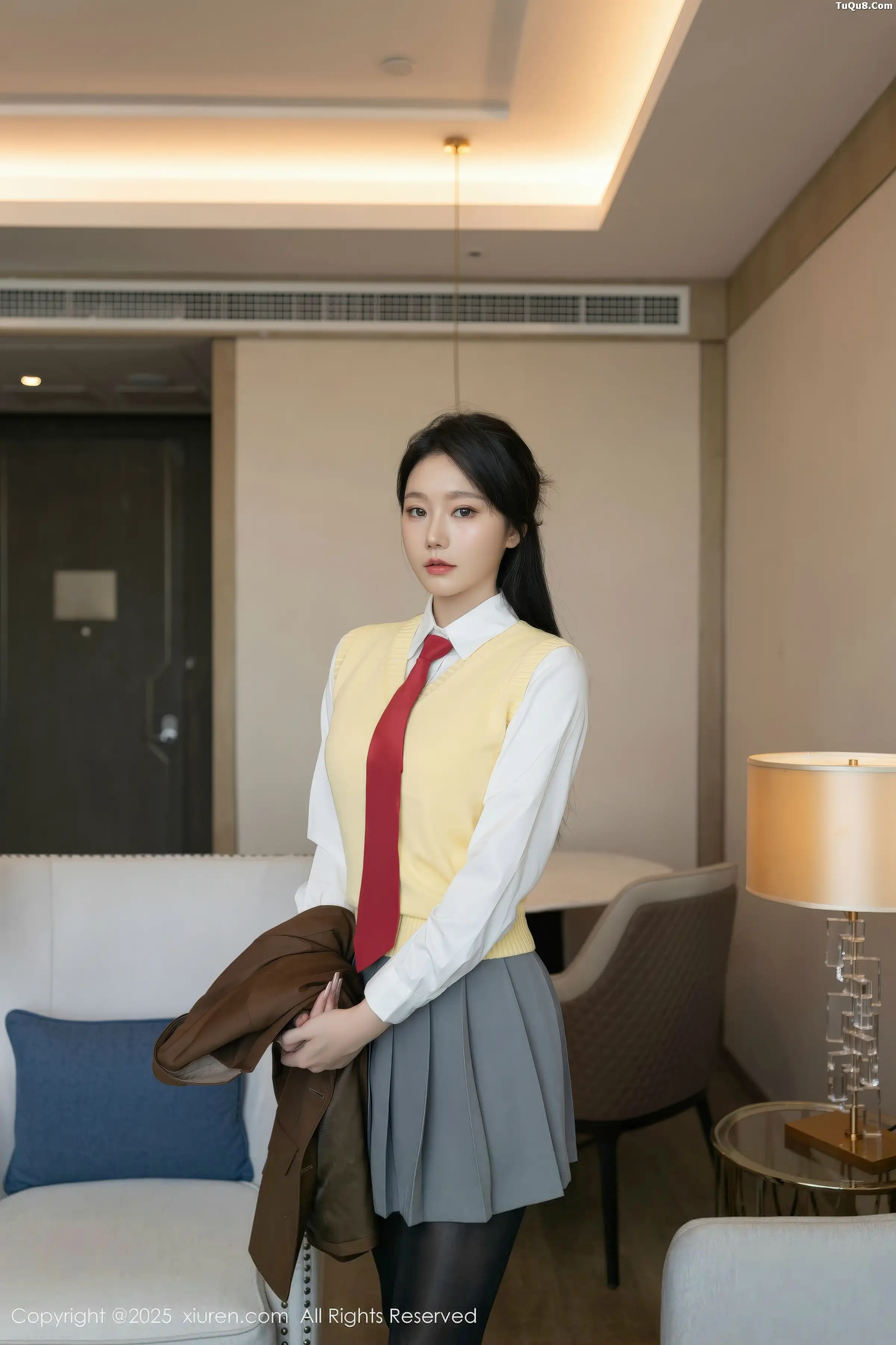 秀人集.com_[XiuRen秀人网]No.11087_模特安然anran性感学生装扮百褶短裙配开档黑丝秀美腿诱惑写真77P