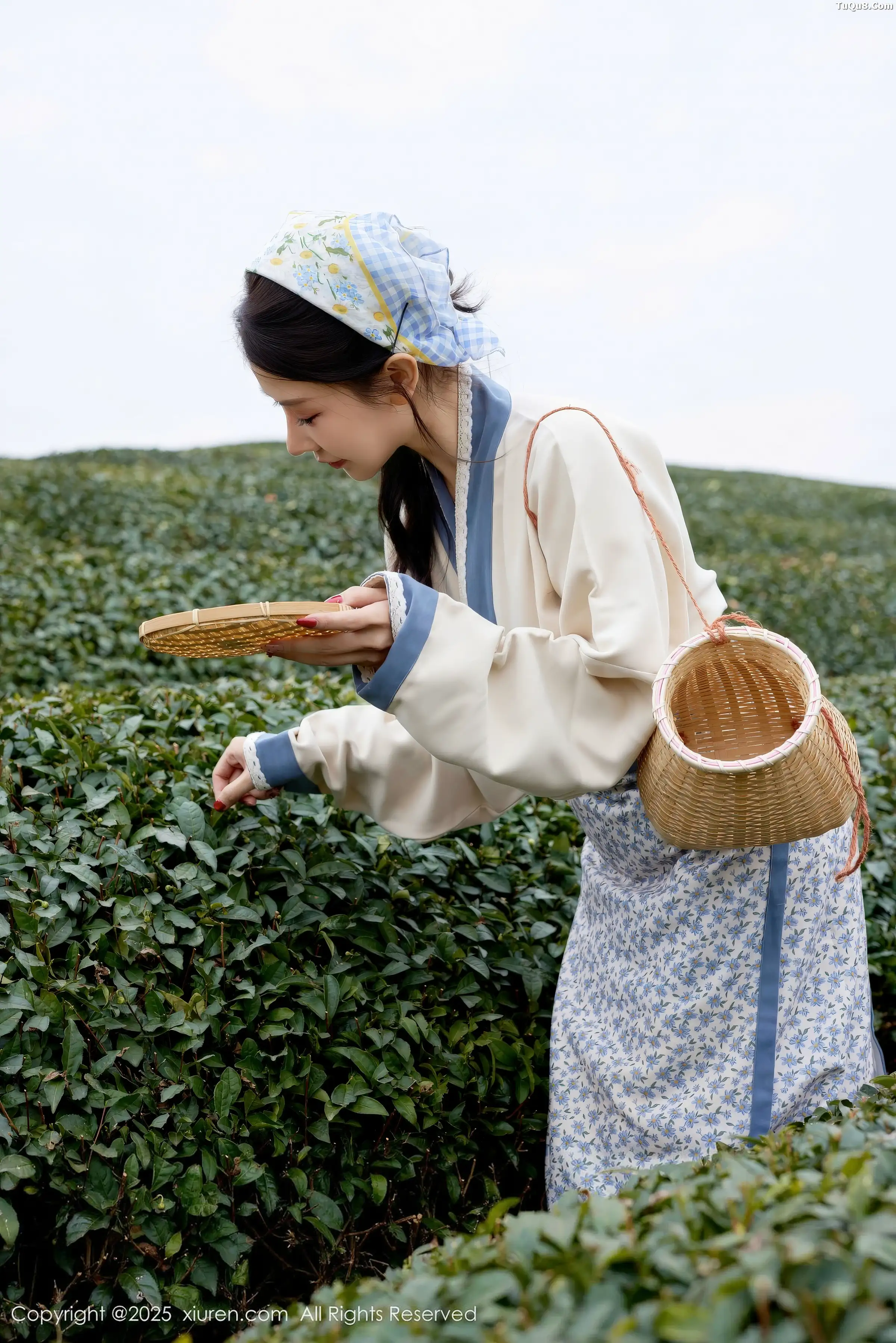 秀人集.com_[XiuRen秀人网]No.11098_模特尹甜甜户外采茶姑娘装扮性感长裙秀翘臀美腿迷人诱惑写真61P