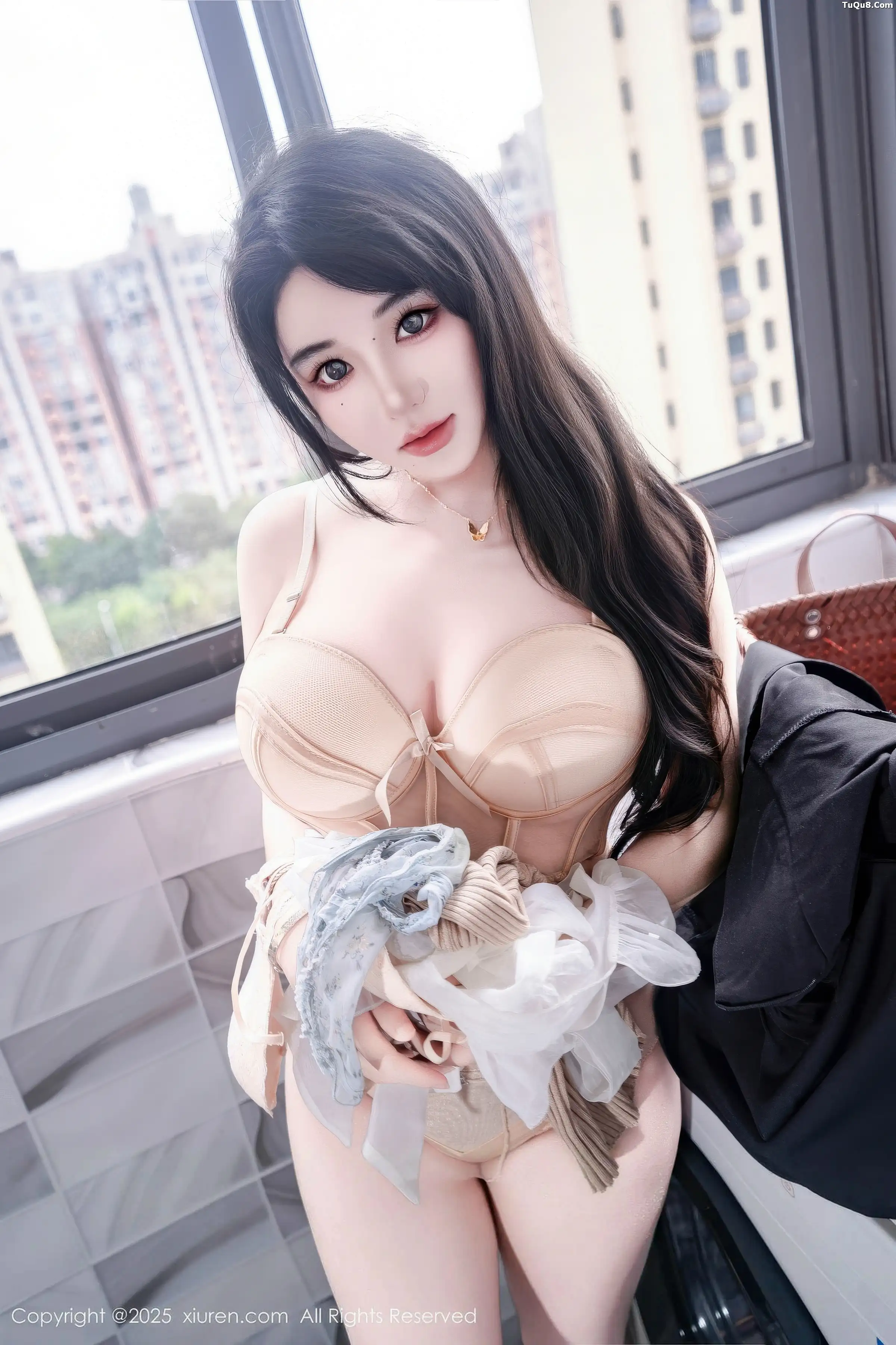 秀人集.com_[XiuRen秀人网]No.11010_模特汐汐爱吃草莓性感薄纱露原色内衣秀完美身材迷人诱惑写真83P